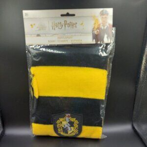 NIP Harry Potter Wizarding World Hufflepuff Badgers Winter Scarf Cosplay